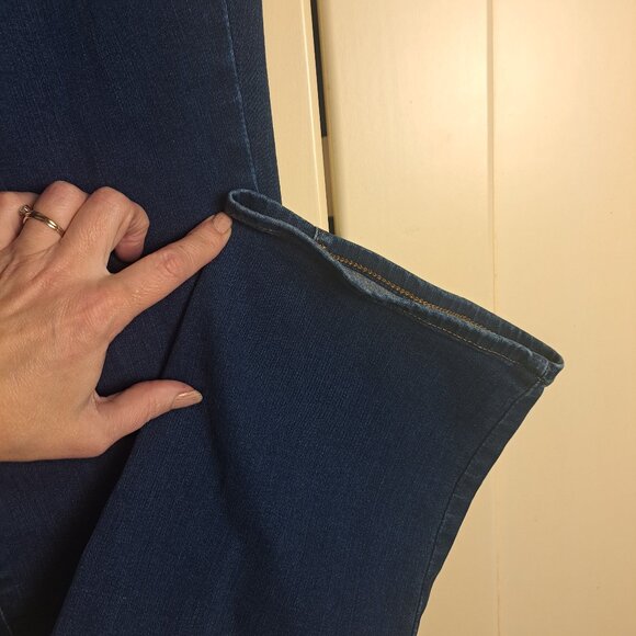 NYDJ Marilyn Straight Dark Wash Denim Jeans Size 12 - Picture 4 of 15